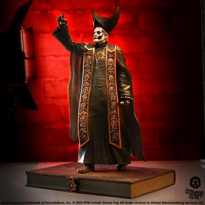 Ghost Estatua Rock Iconz 1/9 Papa Emeritus IV (Black Robes) 22 cm