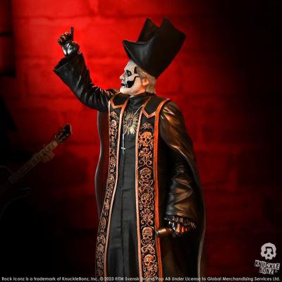 Ghost Estatua Rock Iconz 1/9 Papa Emeritus IV (Black Robes) 22 cm