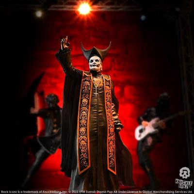 Ghost Estatua Rock Iconz 1/9 Papa Emeritus IV (Black Robes) 22 cm