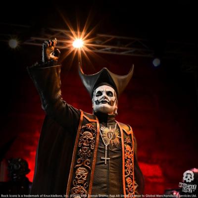 Ghost Estatua Rock Iconz 1/9 Papa Emeritus IV (Black Robes) 22 cm