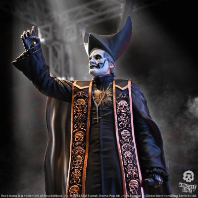 Ghost Estatua Rock Iconz 1/9 Papa Emeritus IV (Black Robes) 22 cm