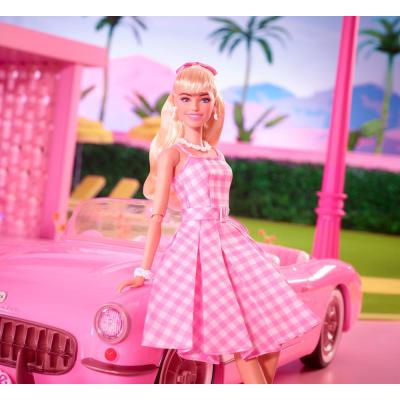 Barbie The Movie Muñeca Barbie in Pink Gingham Dress