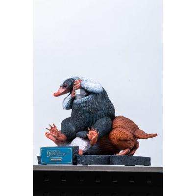 Animales fantásticos Estatua tamaño real Niffler 2 22 cm