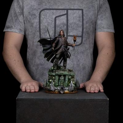 El Señor de los Anillos Estatua 1/10 Art Scale Aragorn Unleashed 31 cm
