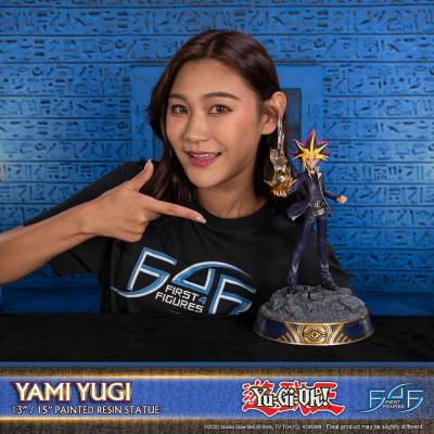 Yu-Gi-Oh! Estatua Yami Yugi 31 cm