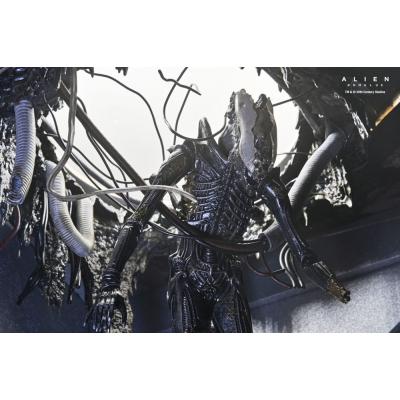 Alien: Romulus Figura Deluxe Suspended Lab Xenomorph XX121 18 cm