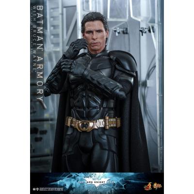 El caballero oscuro: La leyenda renace Figuras y Diorama Movie Masterpiece 1/6 Batman Armory with Bruce Wayne 30 cm