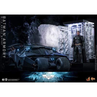 El caballero oscuro: La leyenda renace Figuras y Diorama Movie Masterpiece 1/6 Batman Armory with Bruce Wayne 30 cm