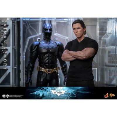 El caballero oscuro: La leyenda renace Figuras y Diorama Movie Masterpiece 1/6 Batman Armory with Bruce Wayne 30 cm