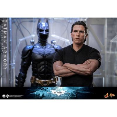 El caballero oscuro: La leyenda renace Figuras y Diorama Movie Masterpiece 1/6 Batman Armory with Bruce Wayne 30 cm