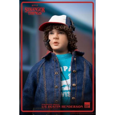 Stranger Things Figura 1/6 Dustin Henderson 23 cm