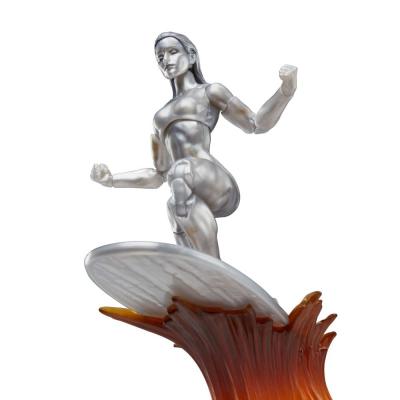 Los Cuatro Fantásticos: primeros pasos Marvel Legends Figura Silver Surfer 15 cm