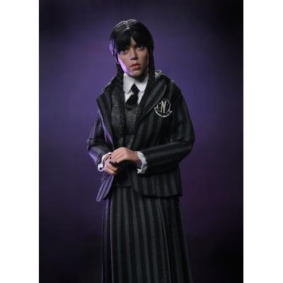 Wednesday Paquete de 2 Figuras Wednesday Addams (Nevermore Uniform) and Enid 20 cm