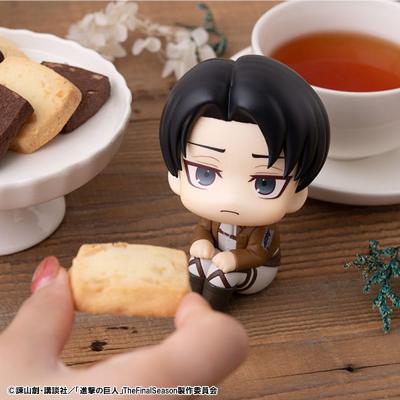 Attack on Titan Estatua PVC Look Up Levi 11 cm
