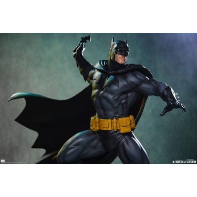 DC Comics Estatua 1/6 Batman (Black and Gray Edition) 50 cm