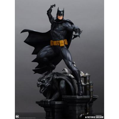 DC Comics Estatua 1/6 Batman (Black and Gray Edition) 50 cm