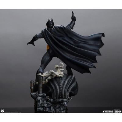 DC Comics Estatua 1/6 Batman (Black and Gray Edition) 50 cm