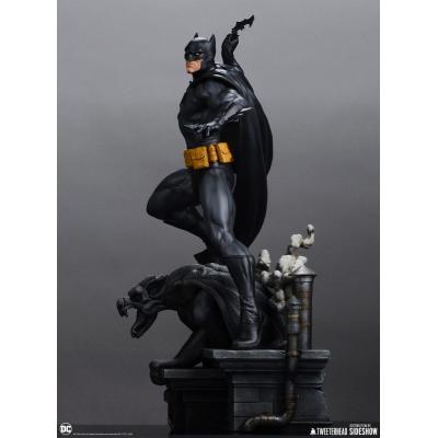 DC Comics Estatua 1/6 Batman (Black and Gray Edition) 50 cm