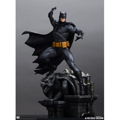 DC Comics Estatua 1/6 Batman (Black and Gray Edition) 50 cm