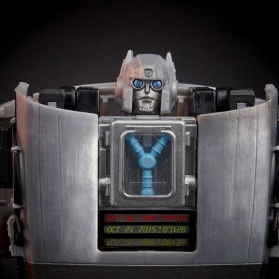 Transformers x Regreso al Futuro Figura Delorian 14 cm