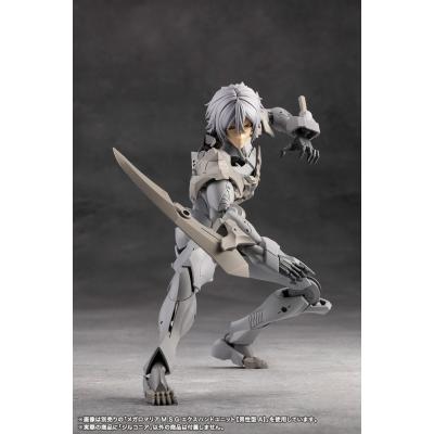 Megalomaria Unlimited Universe Maqueta Plastic Model Kit Zirconia 18 cm