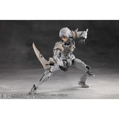Megalomaria Unlimited Universe Maqueta Plastic Model Kit Zirconia 18 cm