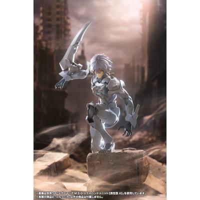 Megalomaria Unlimited Universe Maqueta Plastic Model Kit Zirconia 18 cm