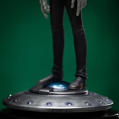 I want to Believe Estatua 1/10 Art Scale Alien Grey 21 cm