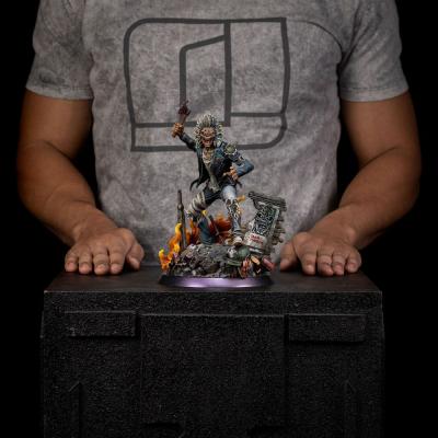 Iron Maiden Estatua 1/10 Art Scale Eddie 50th Year Anniversary 22 cm