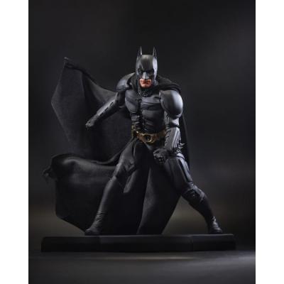 DC Direct Estatua a DC Movie Statues Batman (The Dark Knight) 24 cm