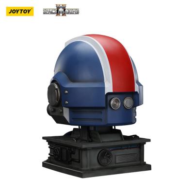 Warhammer 40,000: Space Marine 2 Réplica Ultramarines Lieutenant Titus casco con expositor 44 cm