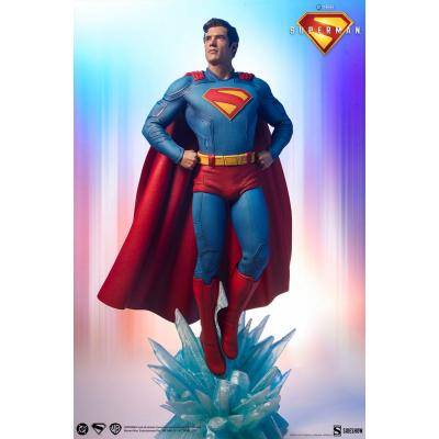 Superman (2025) Estatuas Premium Format Superman 61 cm & Krypto 23 cm Bundle (2)