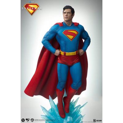 Superman (2025) Estatuas Premium Format Superman 61 cm & Krypto 23 cm Bundle (2)