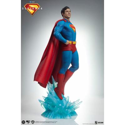 Superman (2025) Estatuas Premium Format Superman 61 cm & Krypto 23 cm Bundle (2)