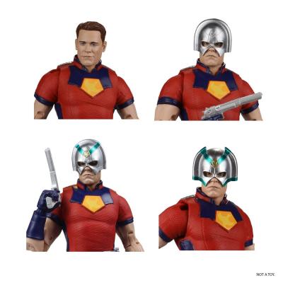 Batman vuelve DC Mulitverse DC Theatrical Deluxe Edition Figura Peacemaker 19 cm
