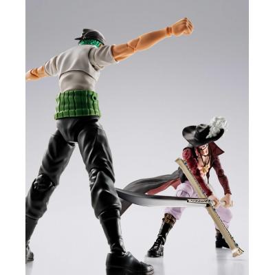 One Piece Figura S.H.Figuarts Dracule Mihawk Hawkeye 17 cm