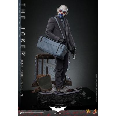 El Caballero oscuro Figura DX 1/6 The Joker (Bank Robber Version) 30 cm