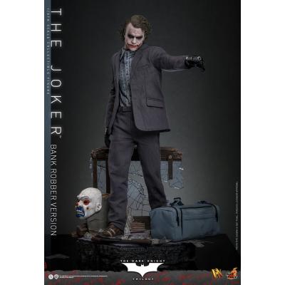 El Caballero oscuro Figura DX 1/6 The Joker (Bank Robber Version) 30 cm